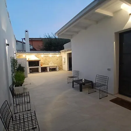 Casa Mascia Pinna Feriehus *